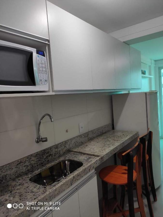 Confortavel Flat Com Piscina De Borda Infinita Na Cobertura Кабеделу Экстерьер фото